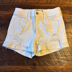 Hollister White High Rise 3" Short - size 0/w 24 - excellent condition!